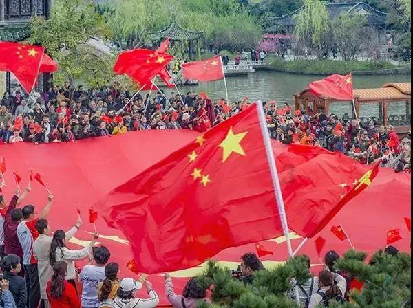 失而复得!手机“溜走”,民警寻找失主归还