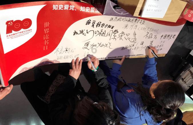 昆明降雪农贸市场产品销量下降,海鲜、蔬菜价格小幅上扬